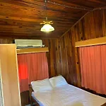 Ξενοδοχείο Toll Garden 3*