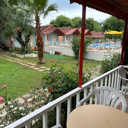 Toll Garden 3* Сіде