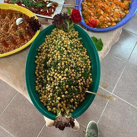 Toll Garden Готель 3*