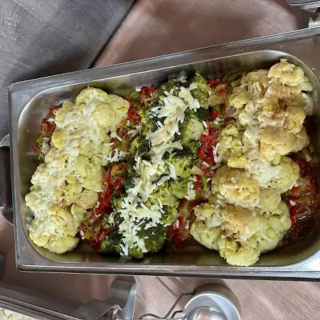 Toll Garden Готель Сіде