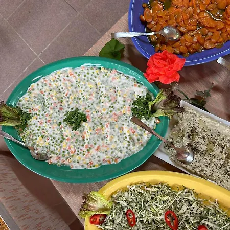 Отель Toll Garden 3*